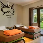 Hostel Villanua-edificio Collaradeta- *