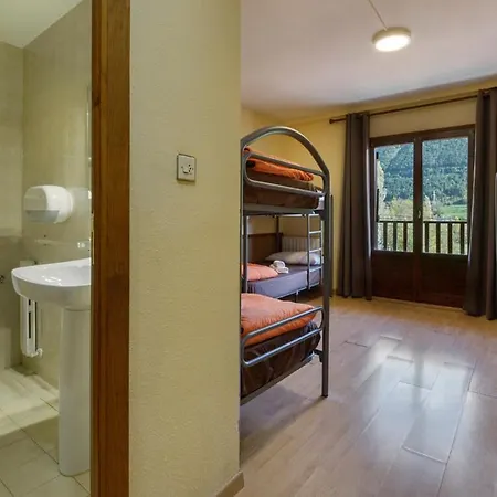 Villanua-edificio Collaradeta-