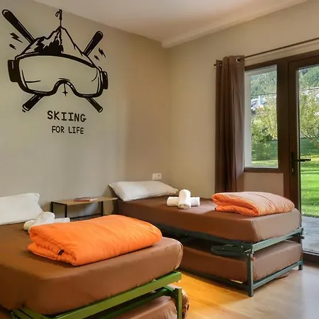 Hostel Villanua-edificio Collaradeta- *