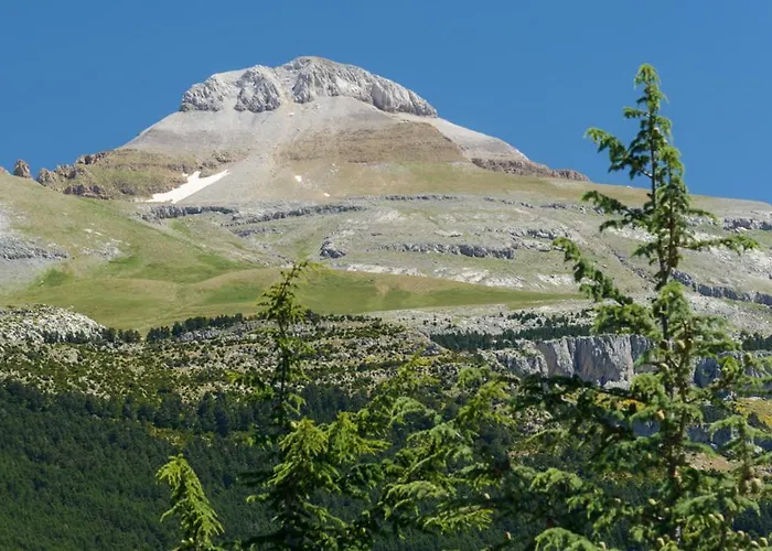 Villanua-edificio Collaradeta- Albergue *